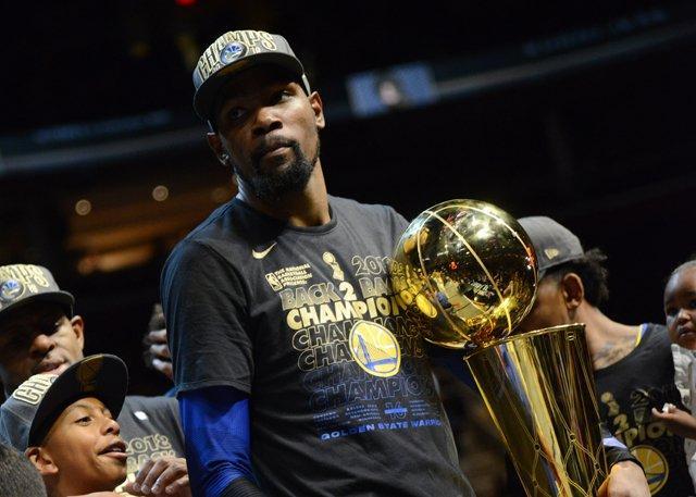 日联名与价 日联名与价