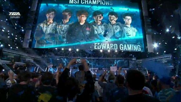 拉齐奥右路 拉齐奥右路